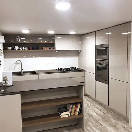 Apartment Splendido Duplex Moderno A 300 Mt Dalla *